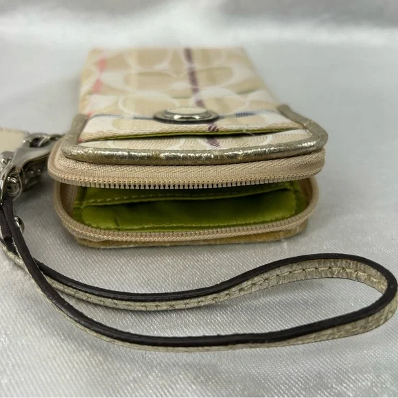 Coach Vintage Wristlet - Picture 8 of 11